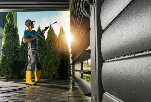 Best Commercial Pressure Washing  in Fort Salonga, NY